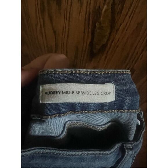 Tribal Jeans Audrey Mid-Rise Wide Leg Crop Jeans With Embroidery Woman’s Size 16 - Picture 13 of 15